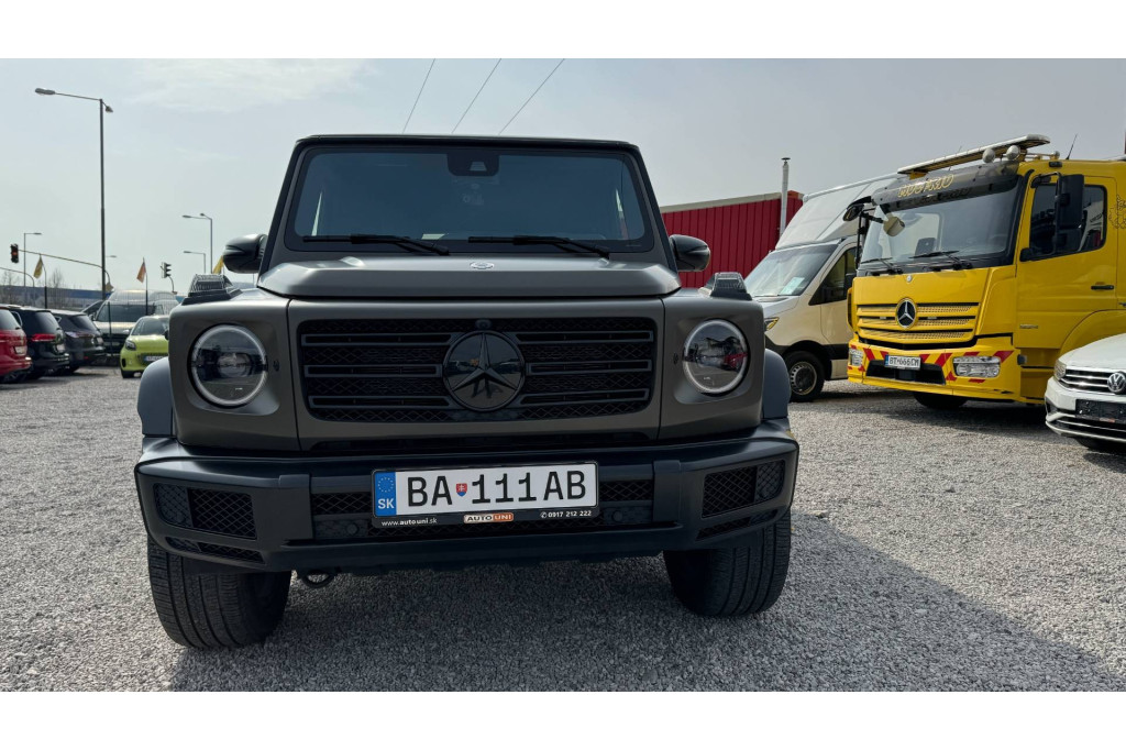 Mercedes-Benz G trieda 400 d black paket Magno olive Max vybava