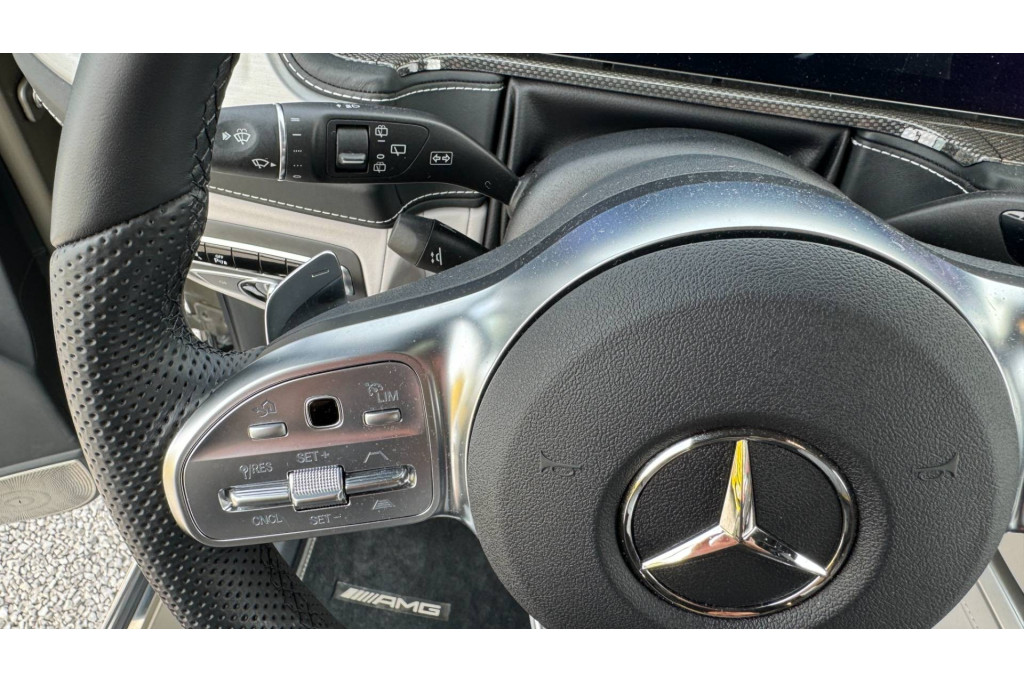 Mercedes-Benz G trieda 400 d black paket Magno olive Max vybava