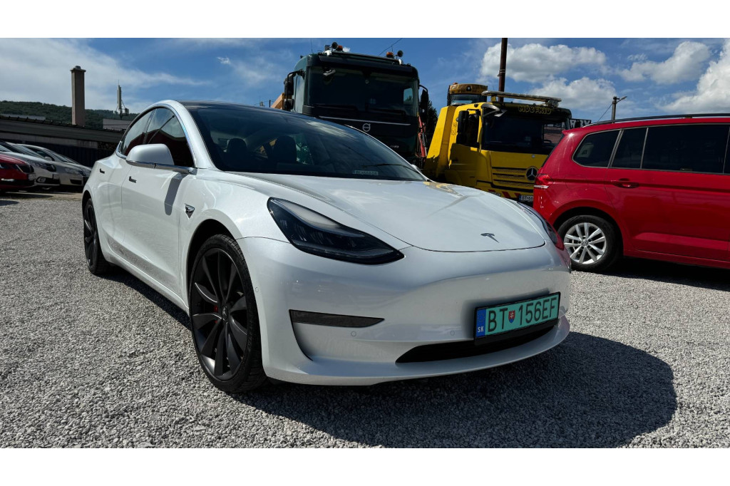 Tesla Model 3 Performance 82kWh AWD