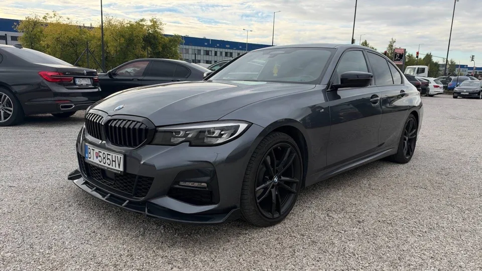 BMW Rad 3 320i xDrive M-Paket full