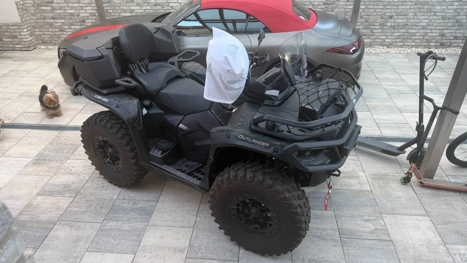 Can-Am Outlander Backcountry 1000RRotax New model